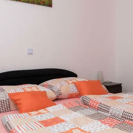 Rora Apartment